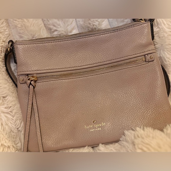 kate spade Handbags - Kate Spade Pebbled Leather Crossbody Bag - 2016